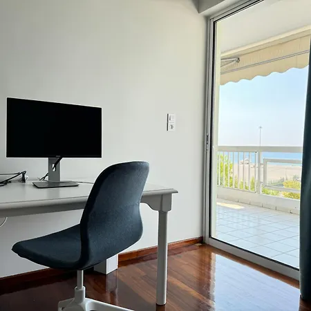 Flat With Incredible Sea View *